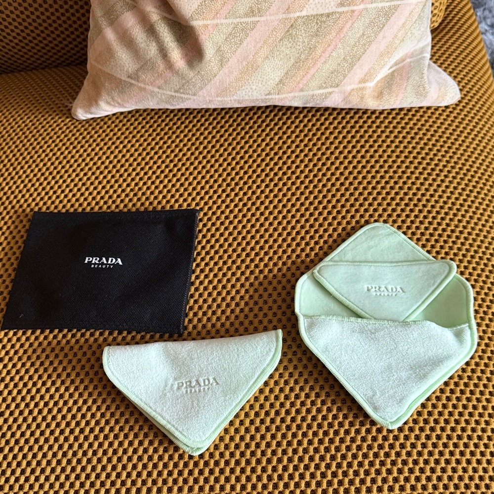 Prada Mint Green Microfiber Pouches with  5 makeup remover wipes